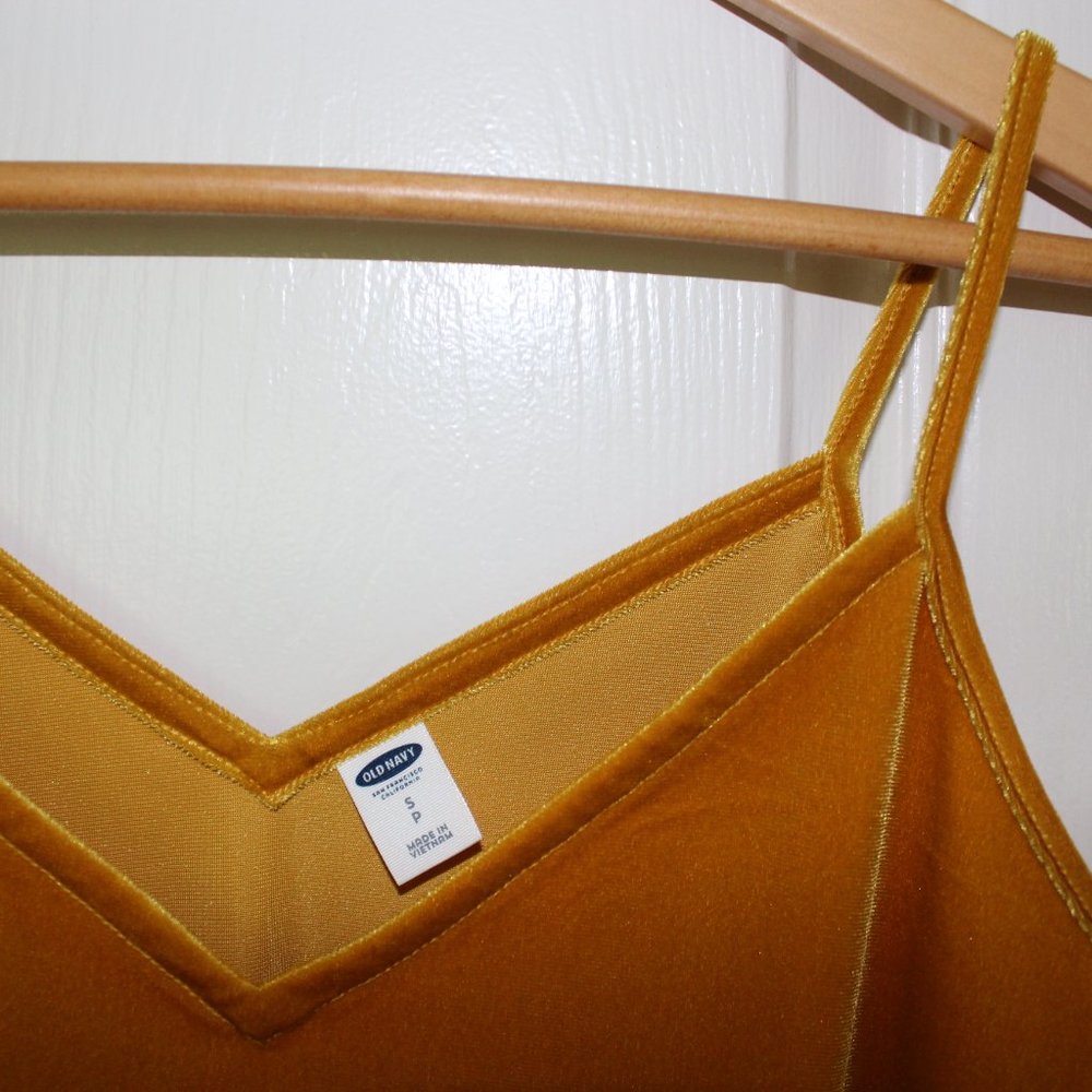 NWOT Gold Velvet Tank - Picture 3 of 5